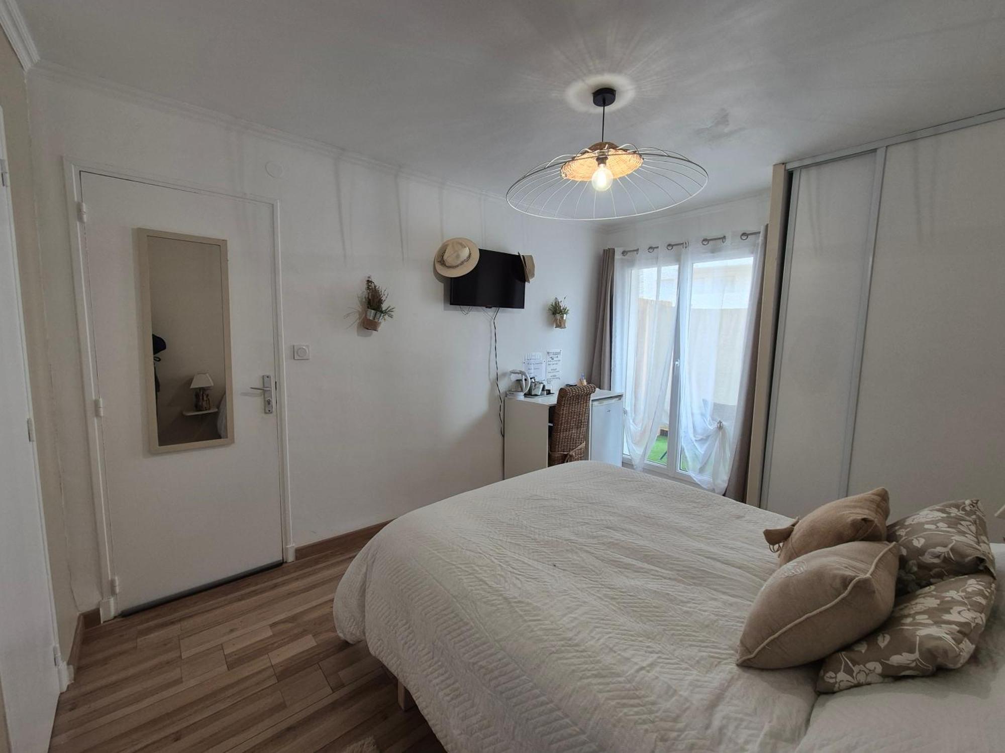 Plein Soleil Bed & Breakfast Toulon Rom bilde